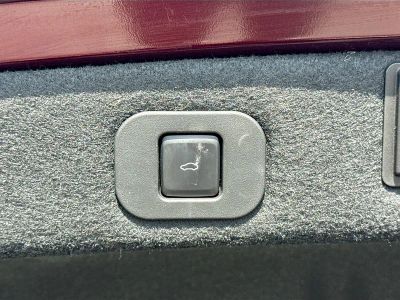 2018 Lincoln Continental — photo 12 view