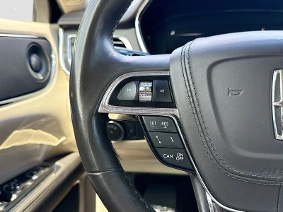 2018 Lincoln Continental — photo 35 view