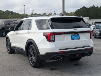 2025 Ford Explorer - Photo 3