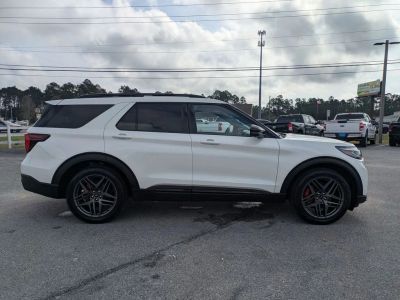 2025 Ford Explorer - Photo 6