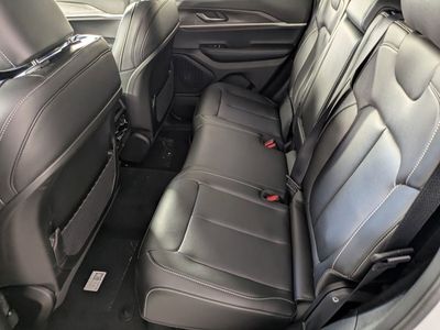 2025 Jeep Grand Cherokee - Photo 10