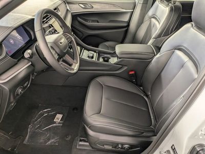 2025 Jeep Grand Cherokee - Photo 14