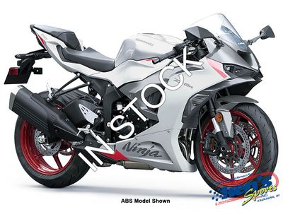 2025 Kawasaki Ninja ZX-6R - Photo 13