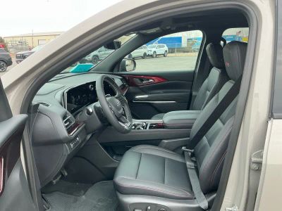 2026 Chevrolet Traverse - Photo 10