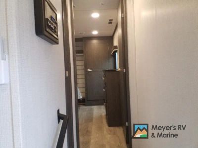 2025 Keystone RV Cougar - Photo 13