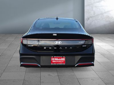 2026 Hyundai Sonata Hybrid - Photo 4