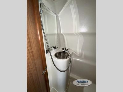 2015 Winnebago Era - Photo 16