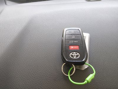 2025 Toyota Camry — photo 15 view
