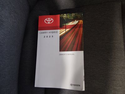2025 Toyota Camry — photo 22 view