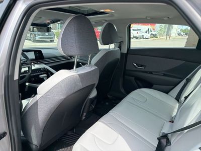 2026 Hyundai Elantra — photo 14 view