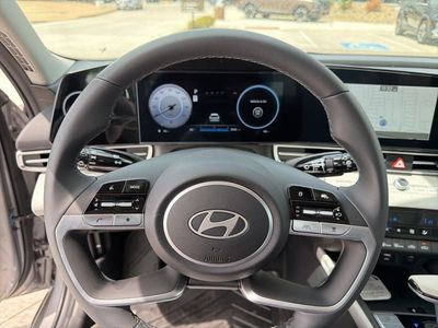2026 Hyundai Elantra — photo 23 view
