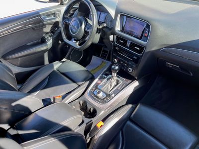2016 Audi SQ5 - Photo 16