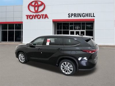 2026 Toyota Highlander - Photo 4