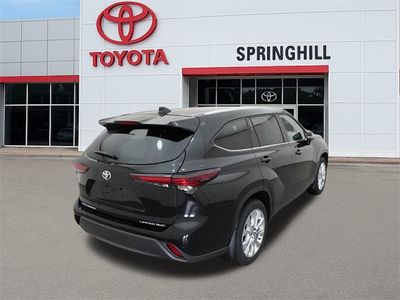 2026 Toyota Highlander - Photo 8