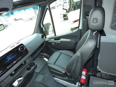 2026 Winnebago Revel Sport - Photo 12