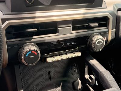 2024 Toyota Tacoma SR5 Double Cab — photo 32 view