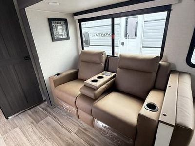 2026 Venture RV STRATUS - Photo 7
