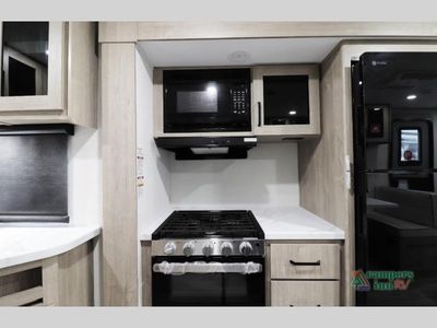 2026 Grand Design Imagine XLS — photo 23 view