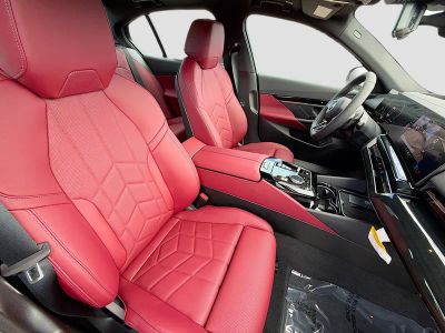 2026 BMW 5 Series — photo 15 view