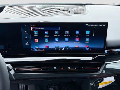 2026 BMW 5 Series — photo 30 view