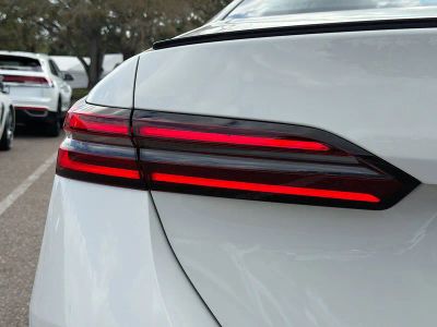 2026 BMW 5 Series — photo 10 view