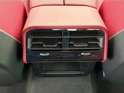 2026 BMW 5 Series — photo 20 view