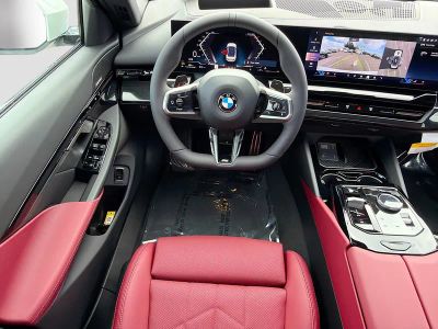 2026 BMW 5 Series — photo 17 view