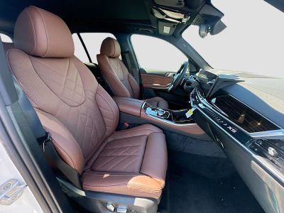 2026 BMW X5 — photo 23 view