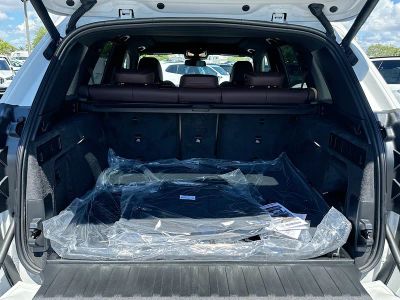 2026 BMW X5 — photo 21 view