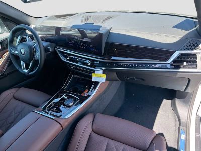 2026 BMW X5 — photo 24 view