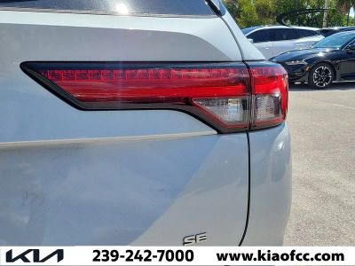 2023 Mitsubishi Outlander — detail view