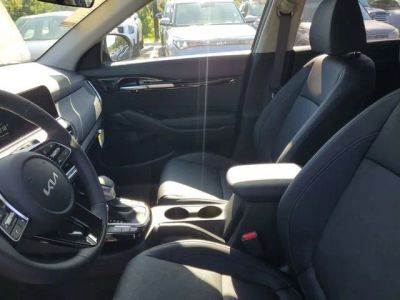 2026 Kia Seltos — photo 8 view
