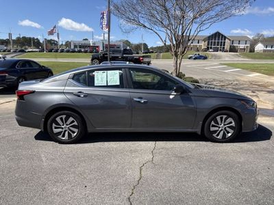 2025 Nissan Altima - Photo 4