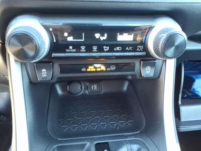 2023 Toyota RAV4 - Photo 25