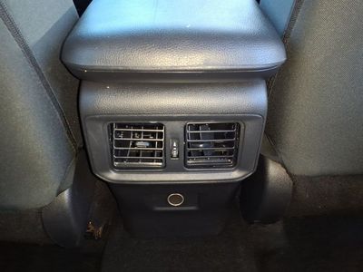 2023 Toyota RAV4 - Photo 17
