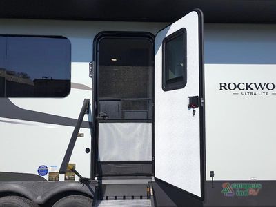 2026 Forest River RV Rockwood Ultra Lite — photo 13 view