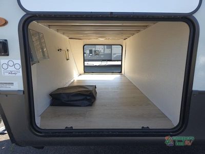 2026 Forest River RV Rockwood Ultra Lite — photo 10 view