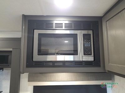 2026 Forest River RV Rockwood Ultra Lite — photo 26 view