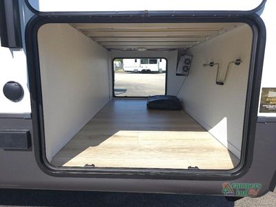 2026 Forest River RV Rockwood Ultra Lite — photo 9 view