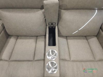 2026 Forest River RV Rockwood Ultra Lite — photo 40 view