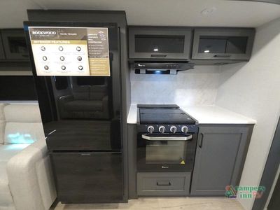 2026 Forest River RV Rockwood Ultra Lite — photo 28 view