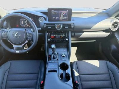 2025 Lexus IS — photo 18 view