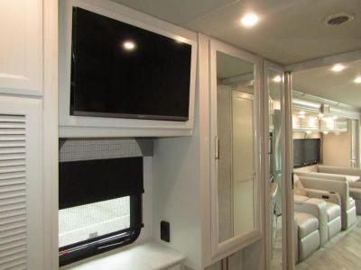 2026 Fleetwood BOUNDER - Photo 19