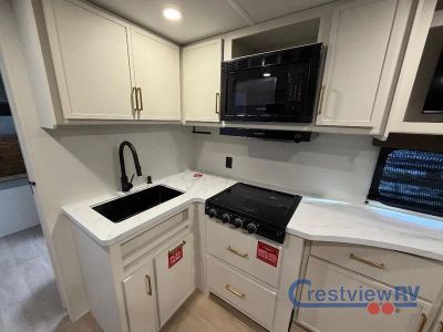 2026 Grand Design Transcend - Photo 17