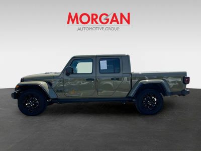 2025 Jeep Gladiator — interior view