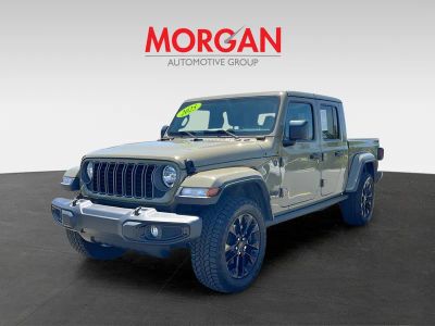 2025 Jeep Gladiator — rear three-quarter view
