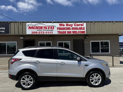 2017 Ford Escape - Photo 2