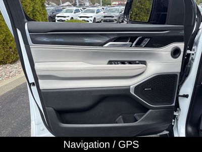 2023 Jeep Wagoneer Base - Photo 15