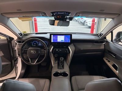 2023 Toyota Venza Limited — photo 21 view