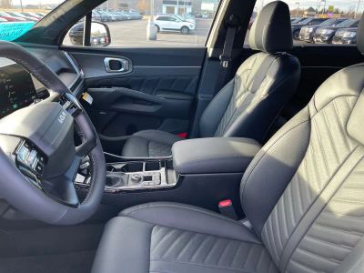 2026 Kia Sorento — photo 9 view